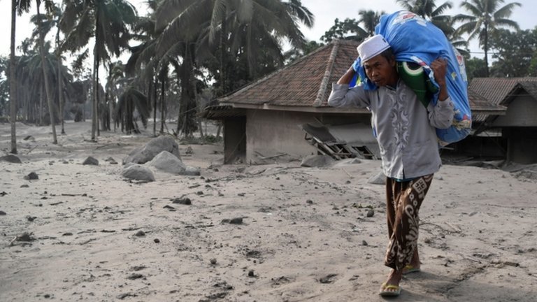Gunung Semeru meletus video: Indonesia volcano death toll rise, pray for Semeru dey trend