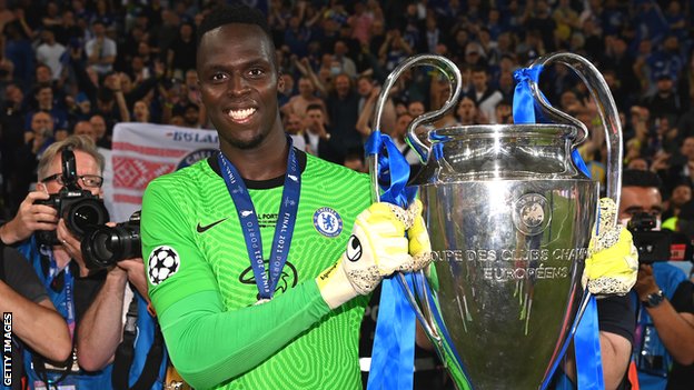 Chelsea goalkeeper Edouard Mendy with the Champions League trophy