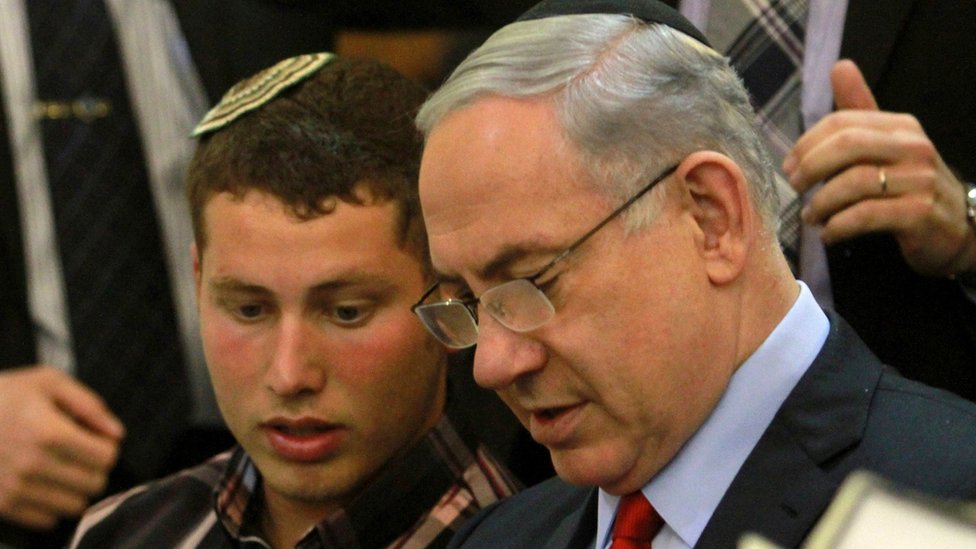 Israeli Prime Minister Benjamin Netanyahu and im son Avner