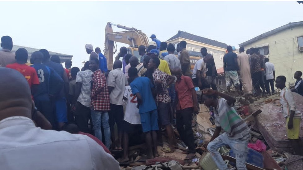 Ebute Metta collapsed building: Ibadan Street three-storey fall trap pipo - Recue update