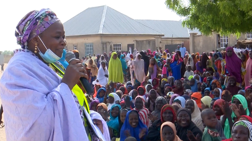 DG SEMA for Borno, Yabawa Kolo dey speak to di IDPs for Gubio camp