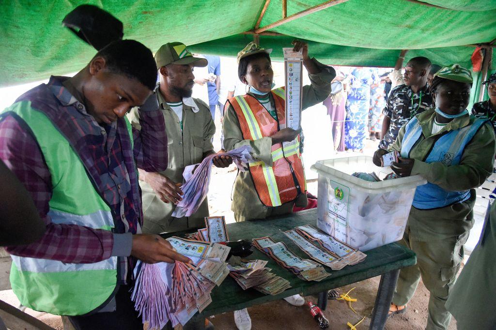 2023 election results go dey collated manually