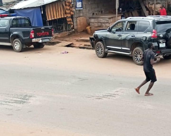 One of Senator Ifeanyi Ubah vehicle wey di gunmen attack