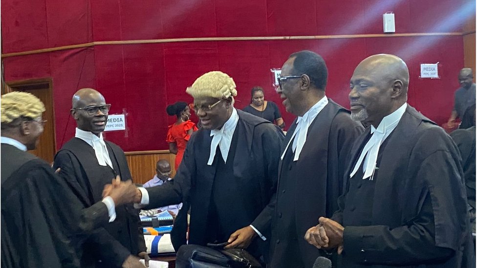 Lawyers exchange pleasantries for court
