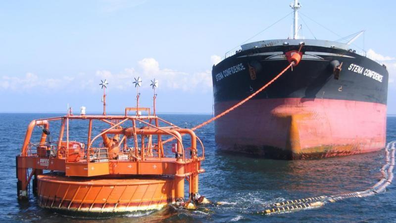 Petroleum vessel