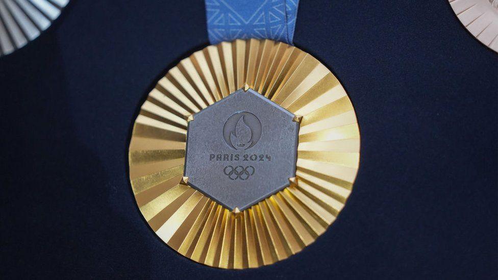 Di Chaumet-designed Paris 2024 Olympic gold