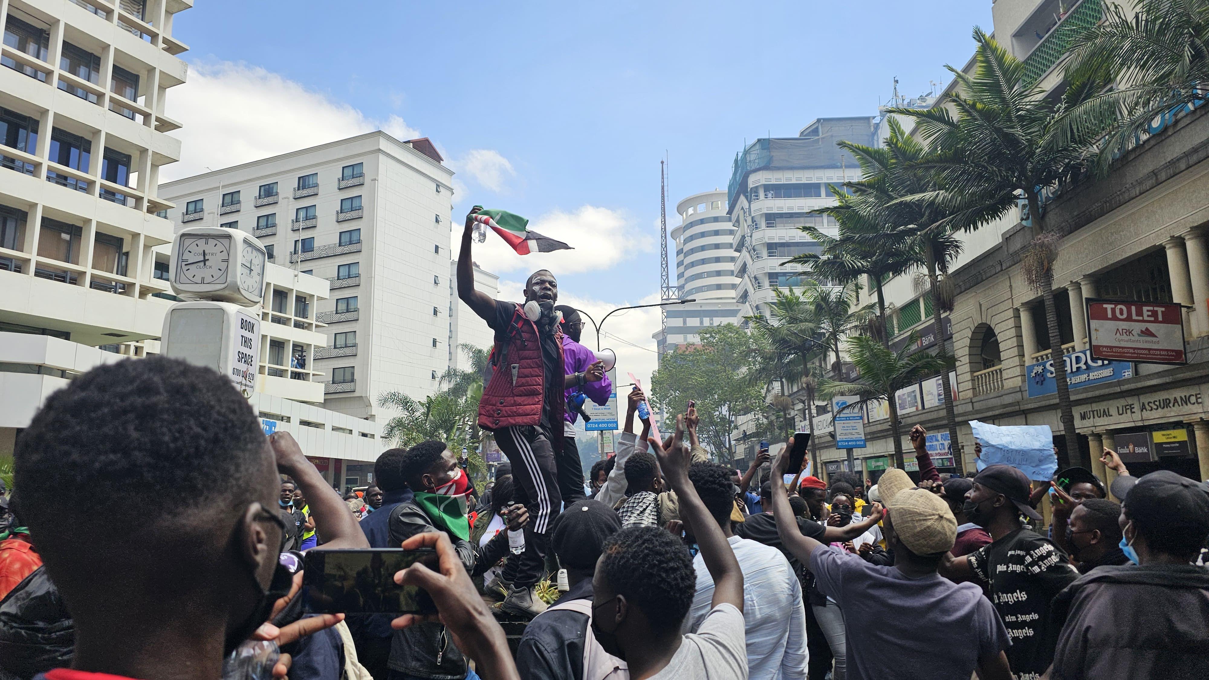 Protesters enta street for Kenya to do I no go gree against tax increase