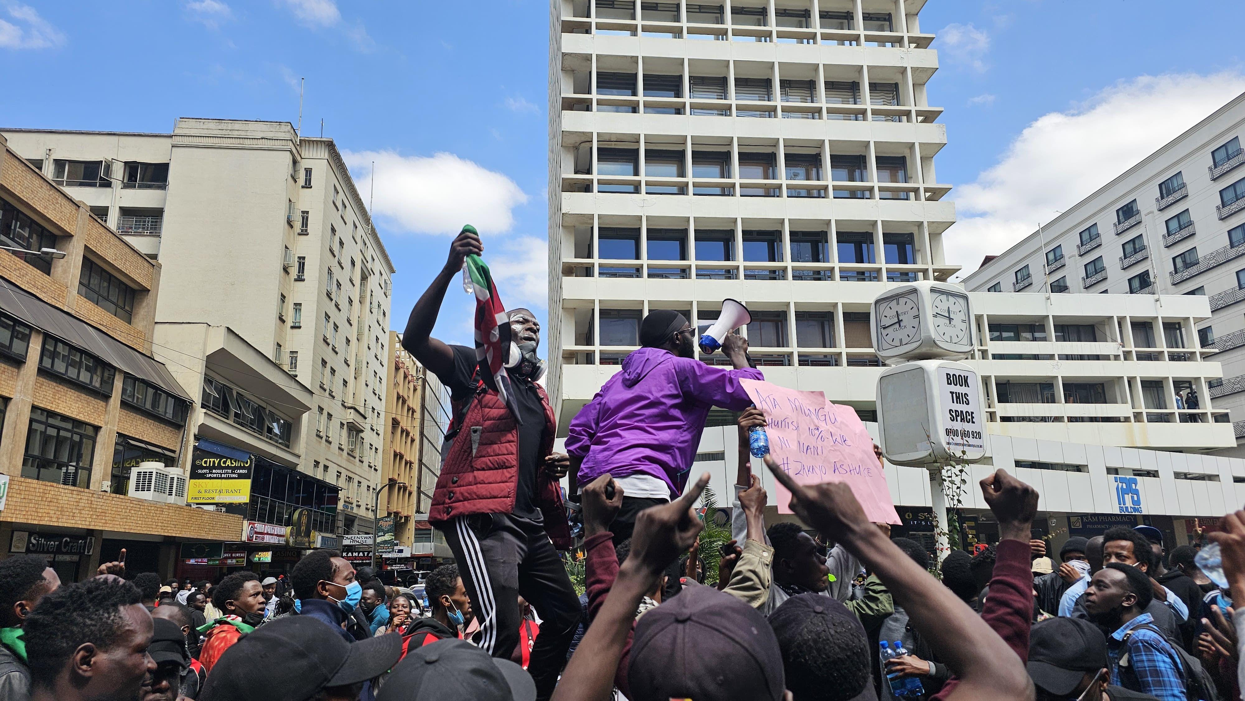 Protesters enta street for Kenya to do I no go gree ag