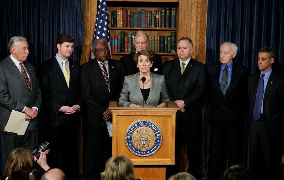 Tim Walz next to Nancy Pelosi in 2007 