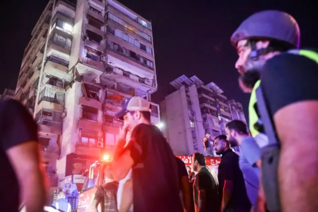 Apartment building for central Beirut wey dey hit overnight