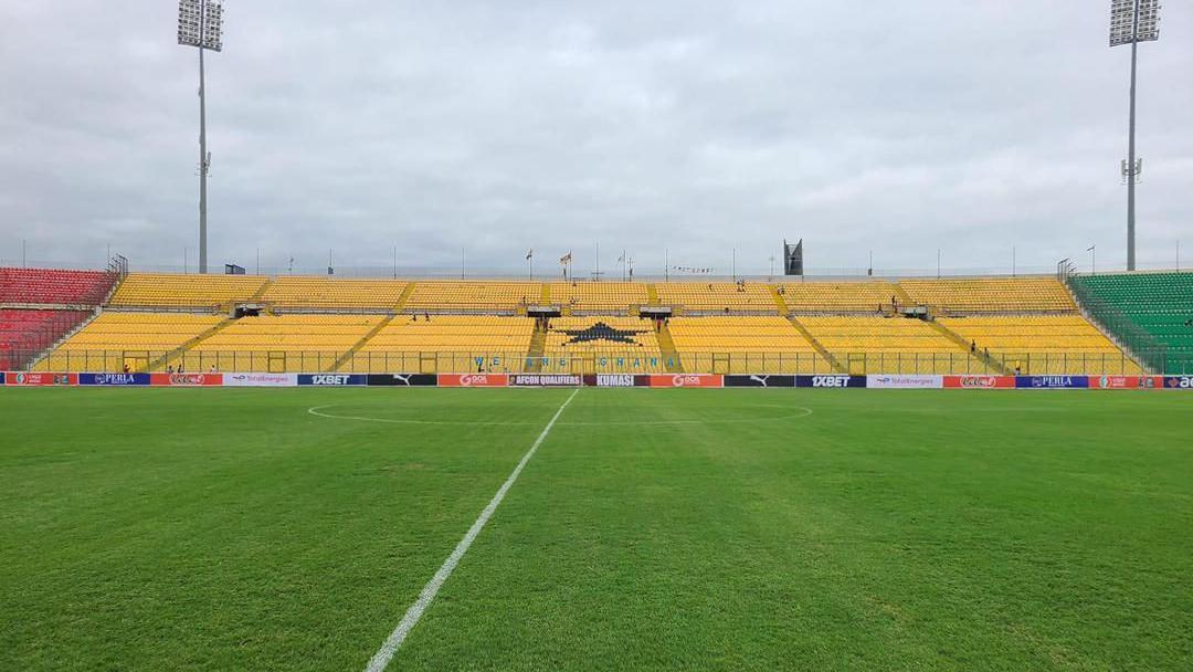 A photo of di Baba Yara pitch afta di sports authority hurriedly prepare am for di Afcon qualifier between Ghana and Angola