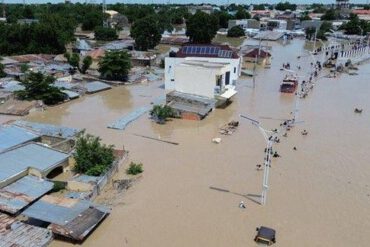 States wey Nigeria goment place on flood alert as Cameroon release water from Lagdo Dam