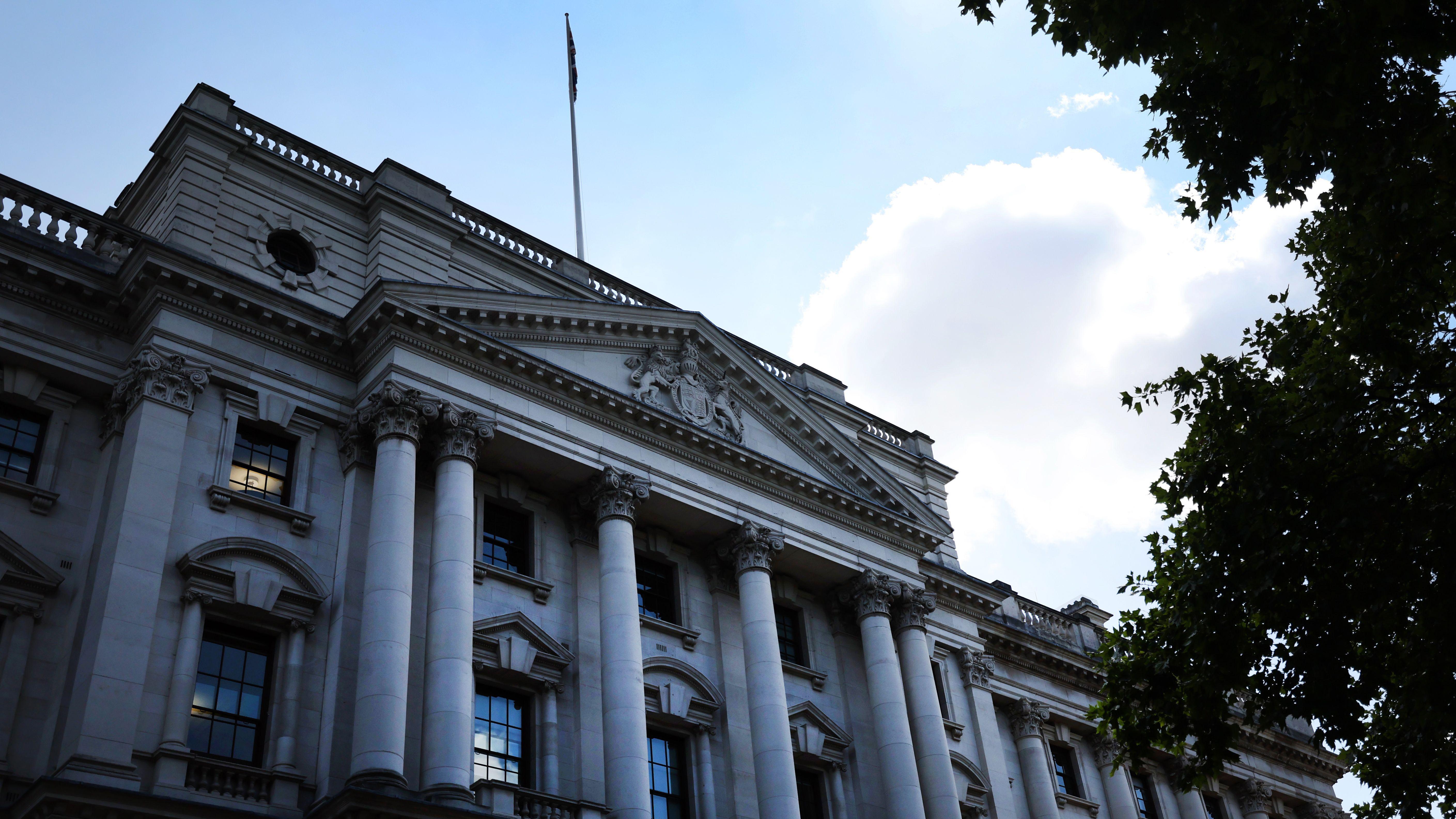 Photo of di Treasury building in London