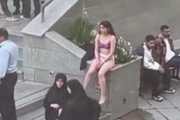 Human rights group tell Iran to release woman dem detain after she comot her cloth for univeristy